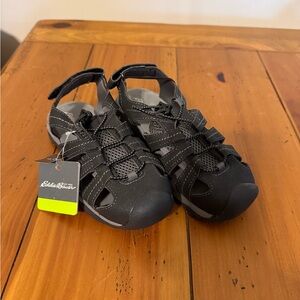 Eddie Bauer Kids Black and Gray Sandals